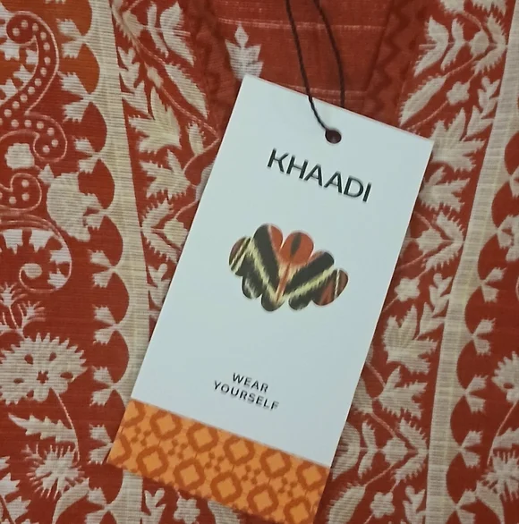 NWT New Embroidered Red Kurta Size Large Bust 21 - Picture 9 of 12